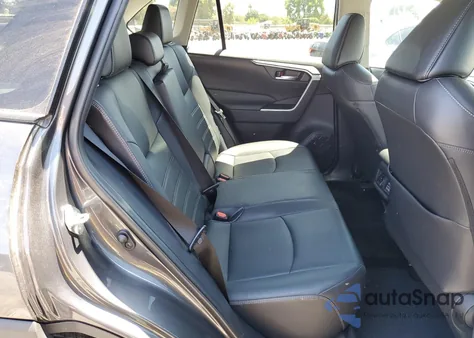 2020 Toyota Rav4 Xle Premium from USA, damaged, VIN 2T3C1RFV3LW070979